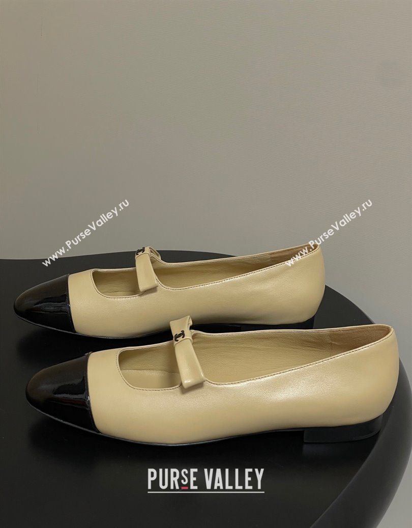 Chanel Lambskin and Patent Leather Mary Janes Ballet Flats with Bow Beige 2025 CH110302 (MD-251103068)