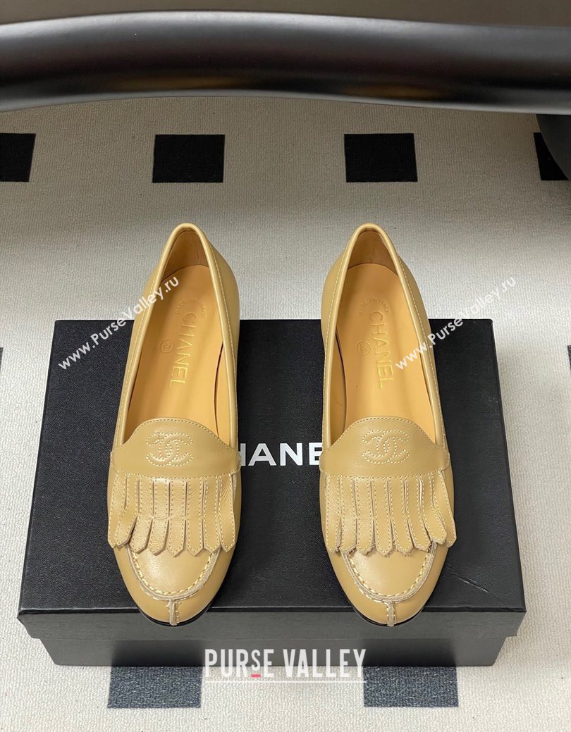 Chanel Calfskin Leather Flat Loafers with Tassel Beige 2025 CH103104 (MD-251031110)