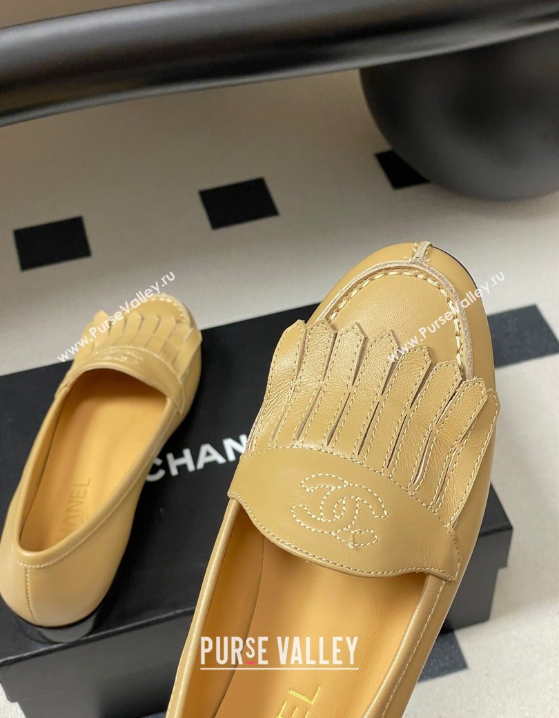 Chanel Calfskin Leather Flat Loafers with Tassel Beige 2025 CH103104 (MD-251031110)