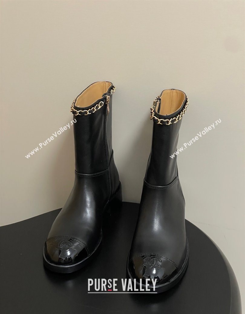 Chanel Calfskin and Patent Leather Flat Ankle Boots 3.5cm with Chain Black 2025 CH110403 (MD-251104030)