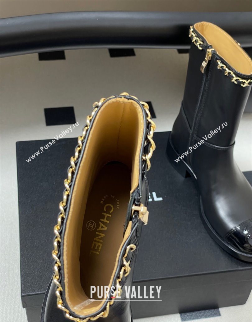 Chanel Calfskin and Patent Leather Flat Ankle Boots 3.5cm with Chain Black 2025 CH110403 (MD-251104030)