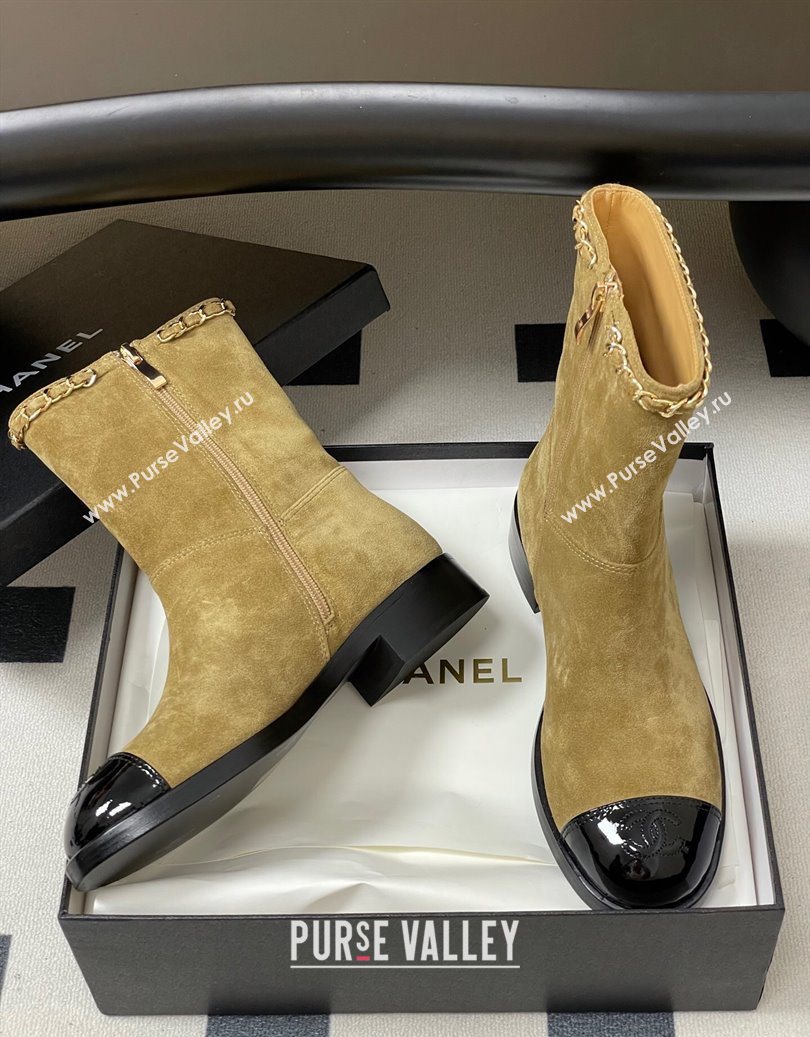 Chanel Suede and Patent Leather Flat Ankle Boots 3.5cm with Chain Beige 2025 CH110403 (MD-251104031)