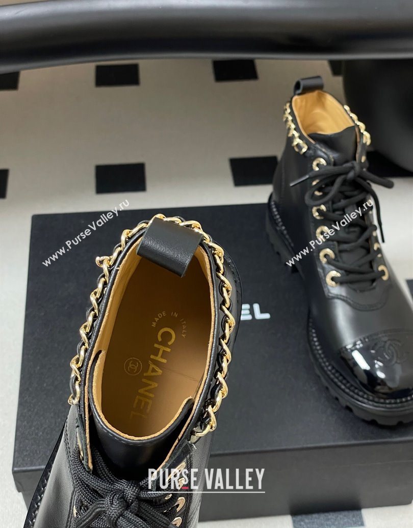 Chanel Calfskin and Patent Leather Laced-up Ankle Boots 3.5cm with Chain Black 2025 CH110404 (MD-251104033)