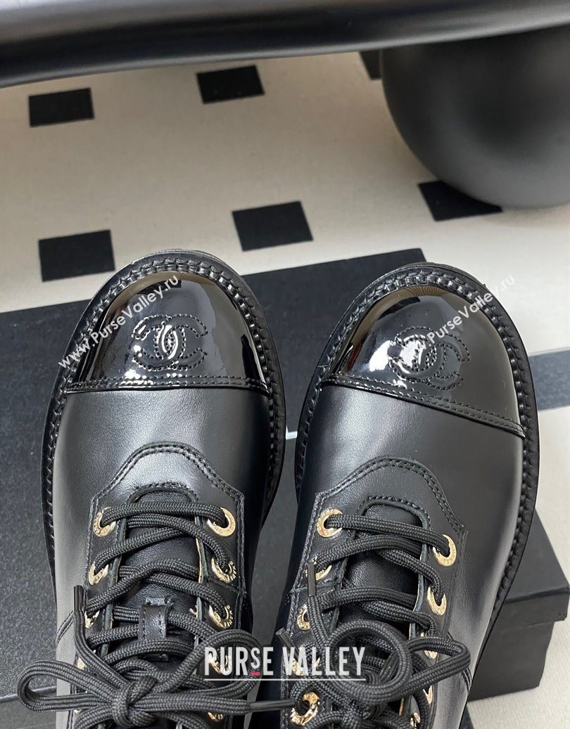 Chanel Calfskin and Patent Leather Laced-up Ankle Boots 3.5cm with Chain Black 2025 CH110404 (MD-251104033)