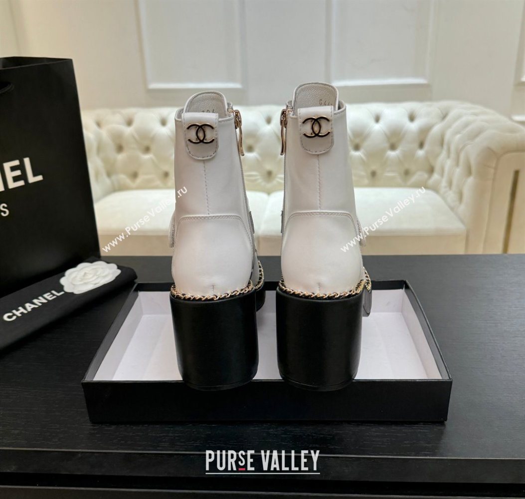 Chanel Calfskin Leather Laced-up Ankle Boots with Chain White 2025 CH110405 (MD-251104036)