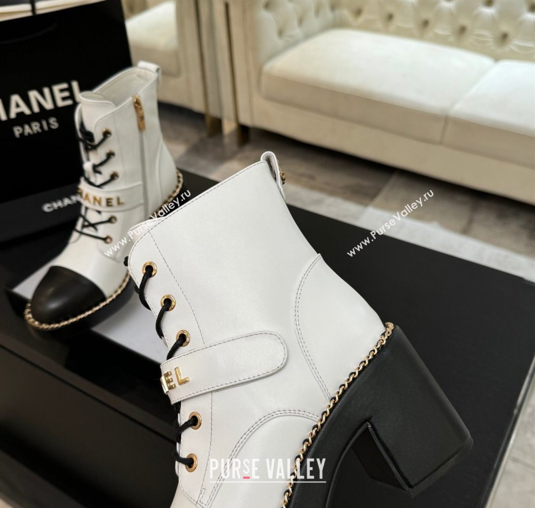 Chanel Calfskin Leather Laced-up Ankle Boots with Chain White 2025 CH110405 (MD-251104036)