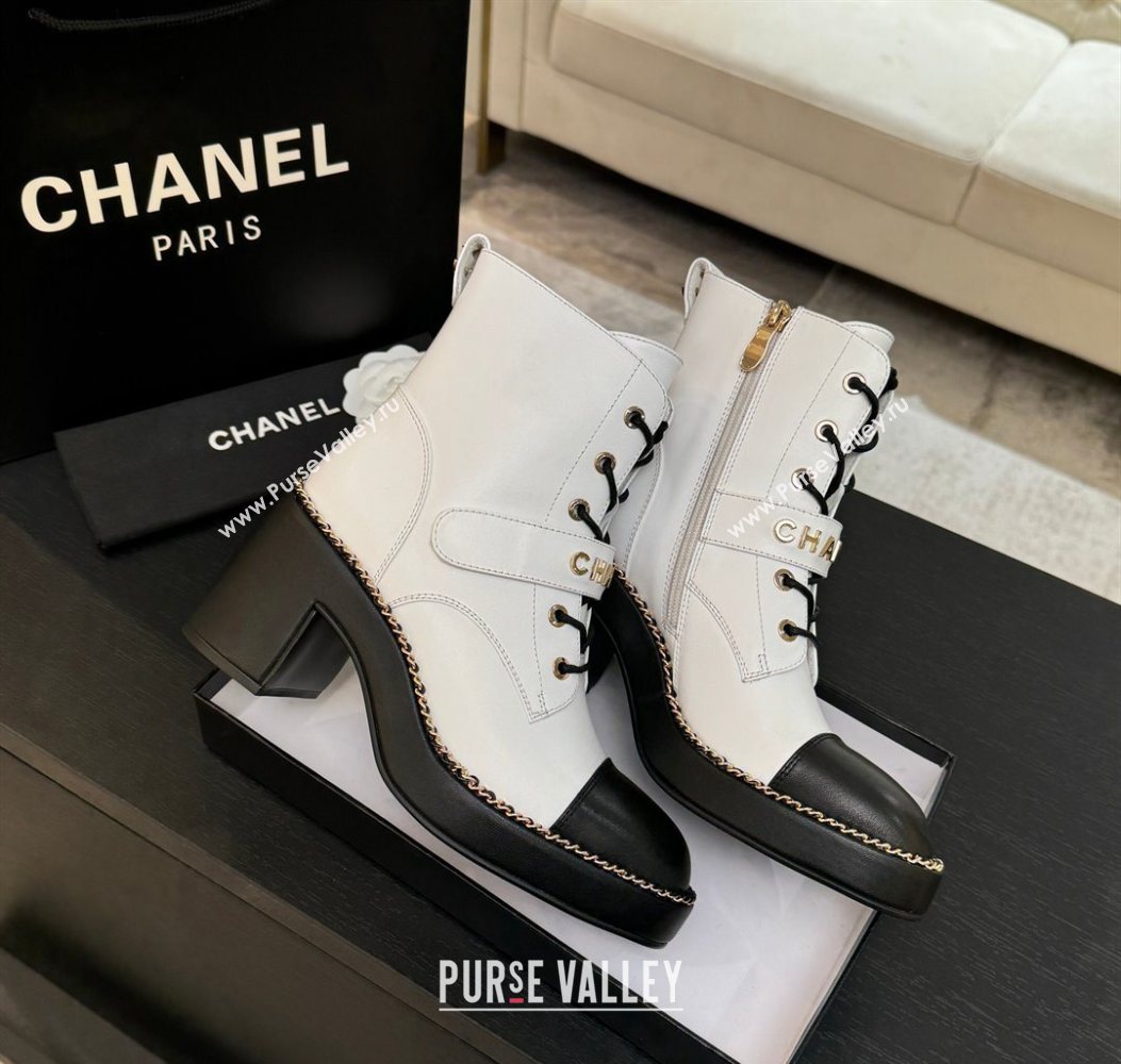Chanel Calfskin Leather Laced-up Ankle Boots with Chain White 2025 CH110405 (MD-251104036)