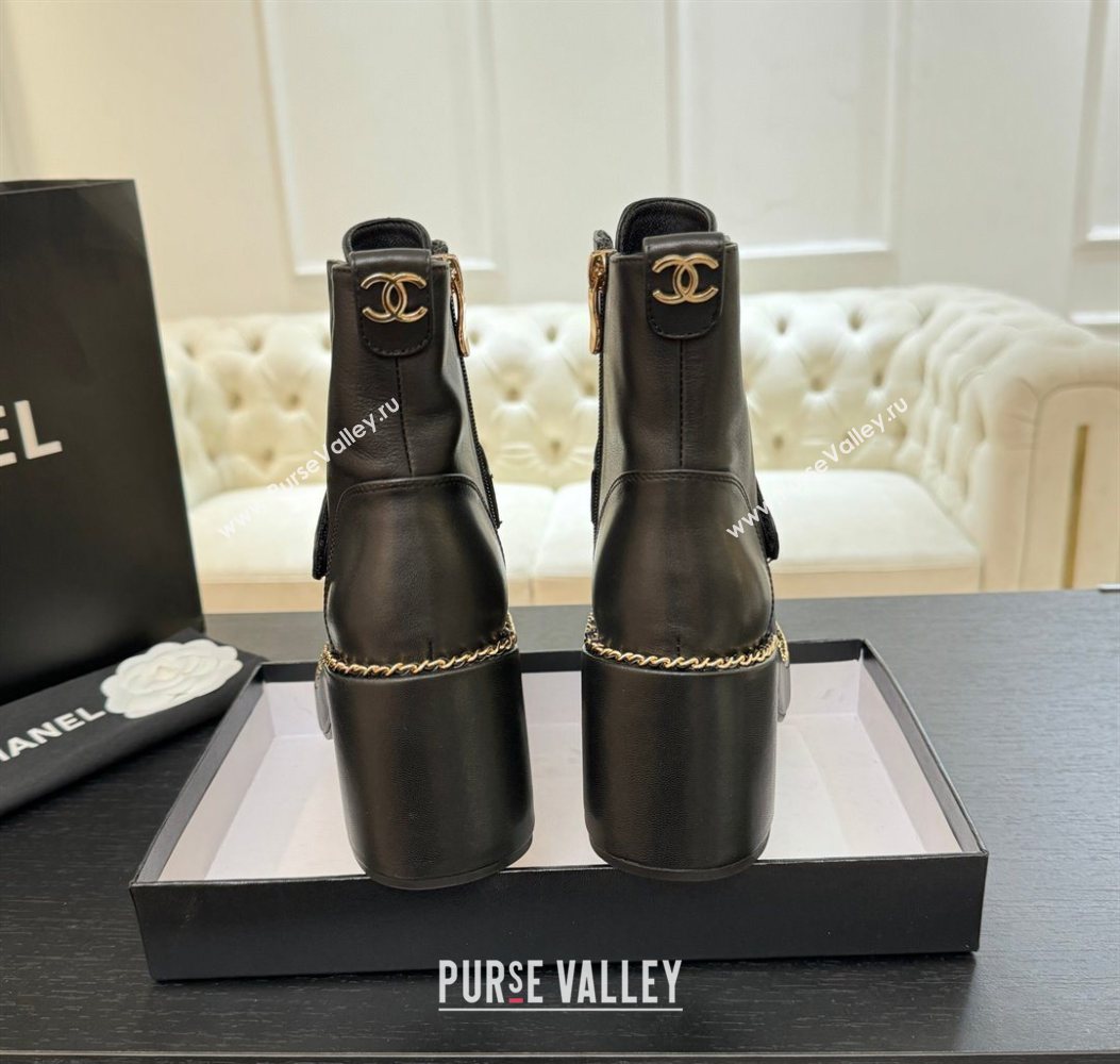 Chanel Calfskin Leather Laced-up Ankle Boots with Chain Black 2025 CH110405 (MD-251104038)