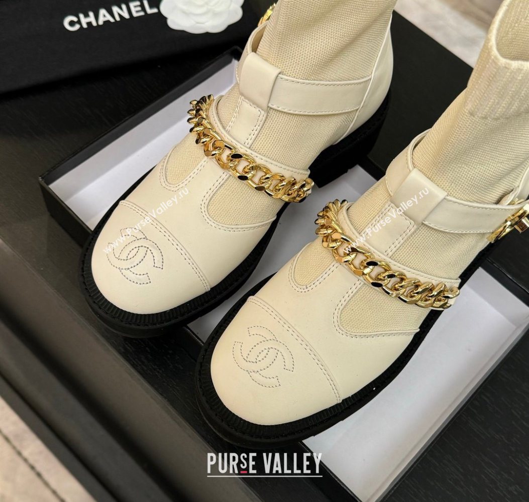 Chanel Knit Calfskin Leather Ankle Boots with Chain White 2025 CH110406 (MD-251104039)