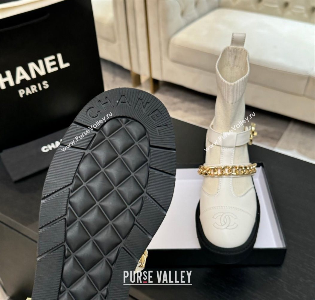 Chanel Knit Calfskin Leather Ankle Boots with Chain White 2025 CH110406 (MD-251104039)