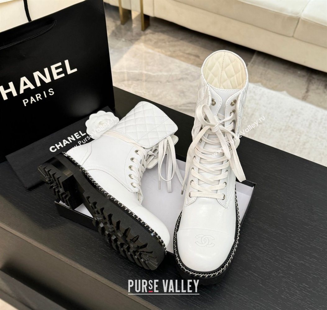 Chanel Lambskin and Quilted Leather Laced-up Ankle Boots 5cm with Chain White 2025 CH11030320 (MD-251103139)