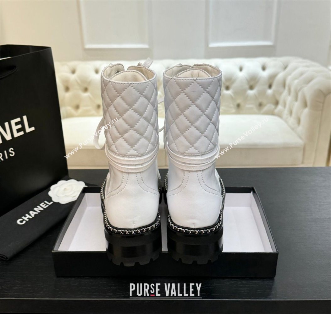 Chanel Lambskin and Quilted Leather Laced-up Ankle Boots 5cm with Chain White 2025 CH11030320 (MD-251103139)