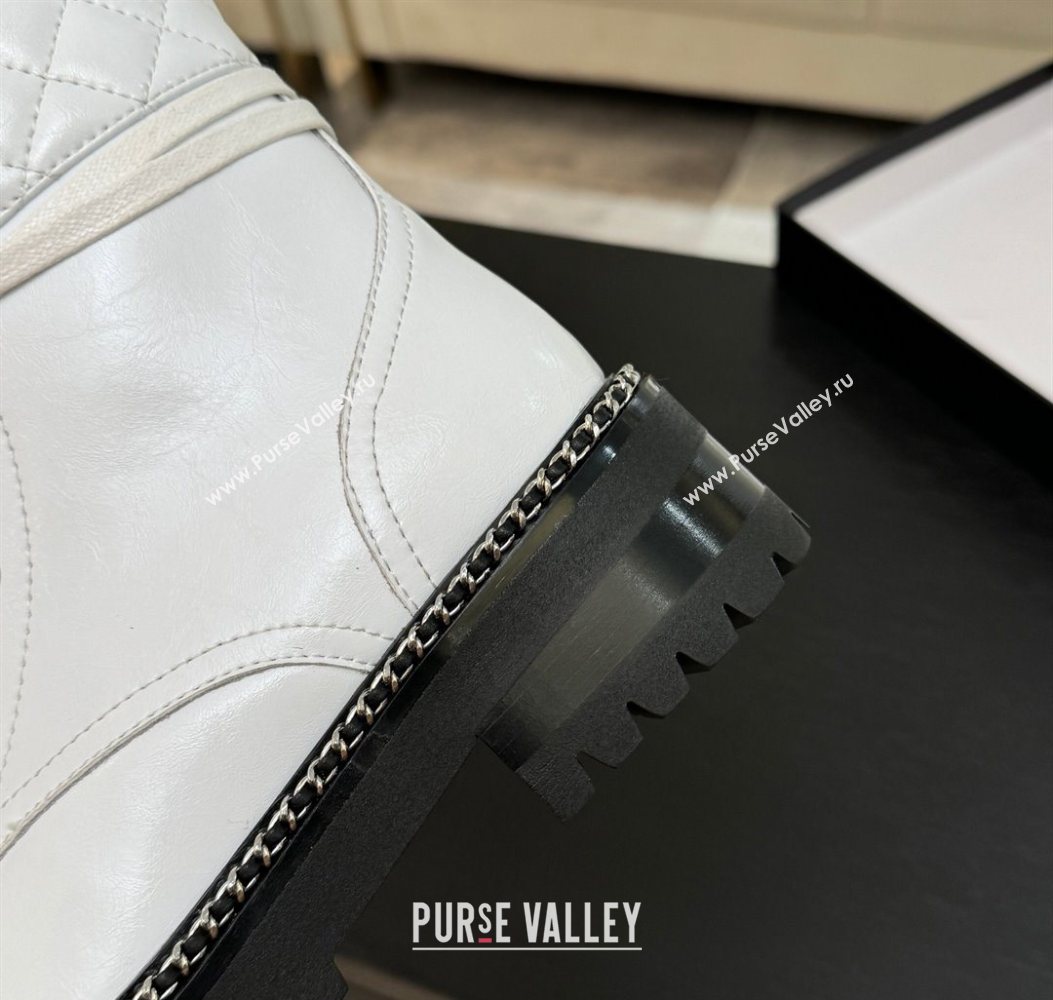 Chanel Lambskin and Quilted Leather Laced-up Ankle Boots 5cm with Chain White 2025 CH11030320 (MD-251103139)
