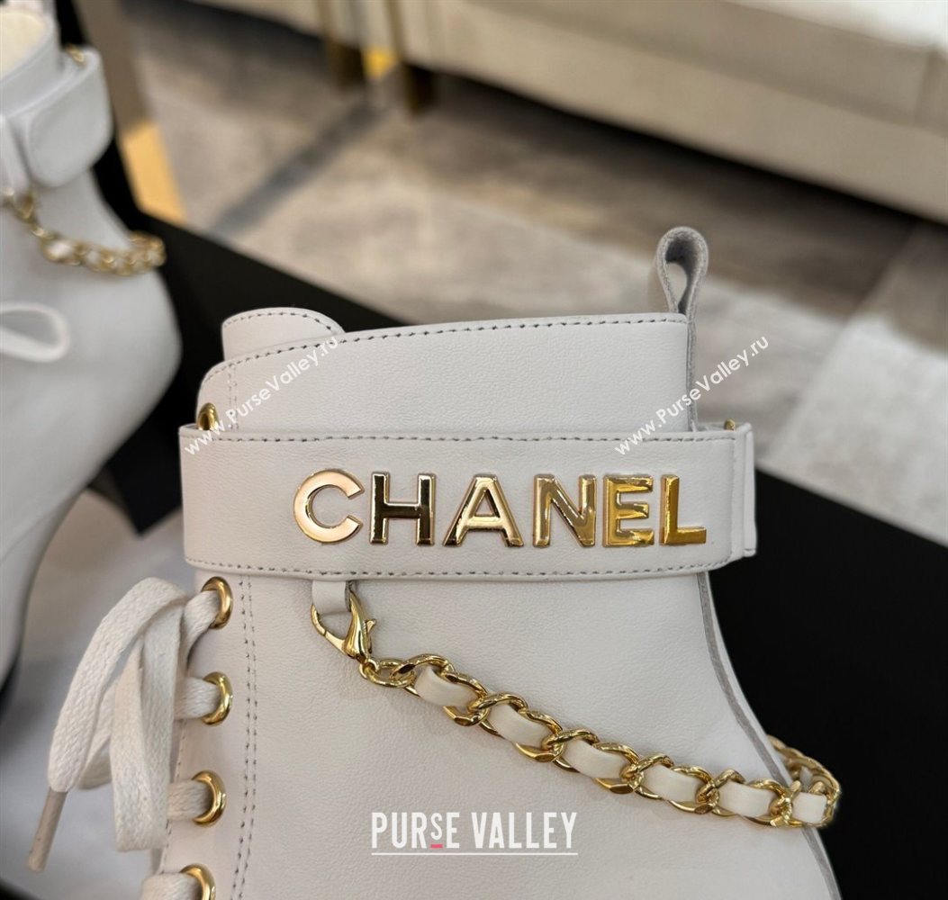 Chanel Calfskin Leather Laced-up Ankle Boots with Chain White 2025 CH11030321 (MD-251103141)