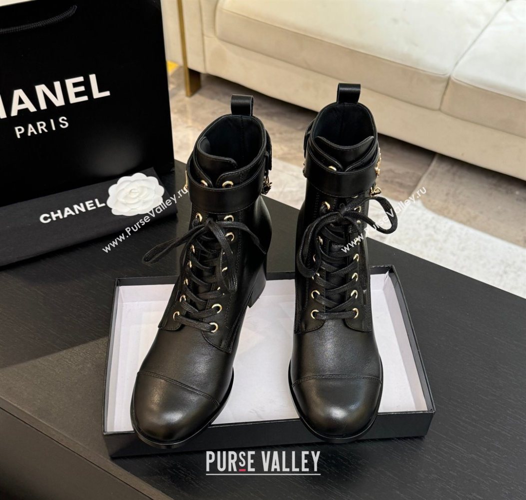 Chanel Calfskin Leather Laced-up Ankle Boots with Chain Black 2025 CH11030321 (MD-251103142)