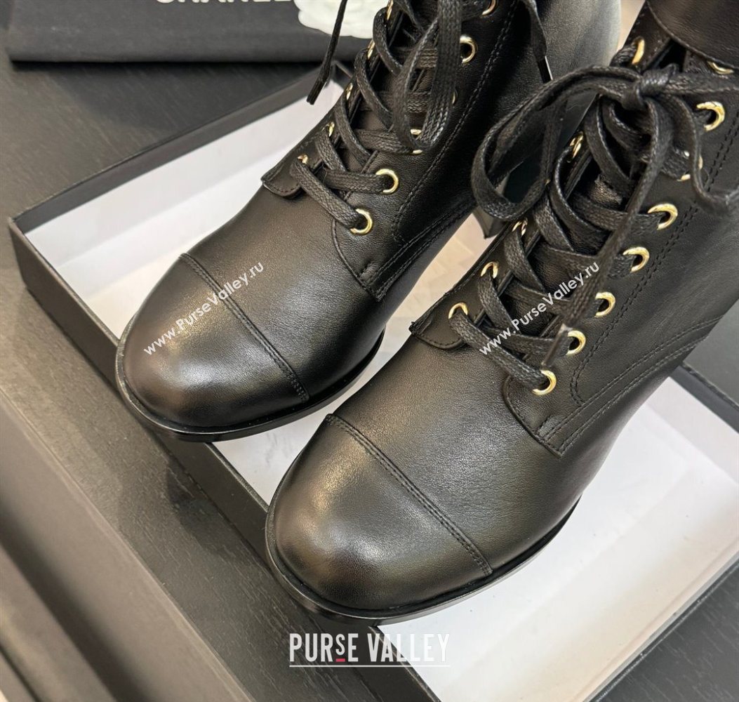 Chanel Calfskin Leather Laced-up Ankle Boots with Chain Black 2025 CH11030321 (MD-251103142)
