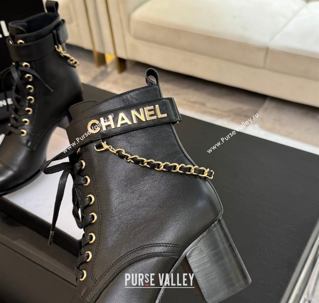Chanel Calfskin Leather Laced-up Ankle Boots with Chain Black 2025 CH11030321 (MD-251103142)