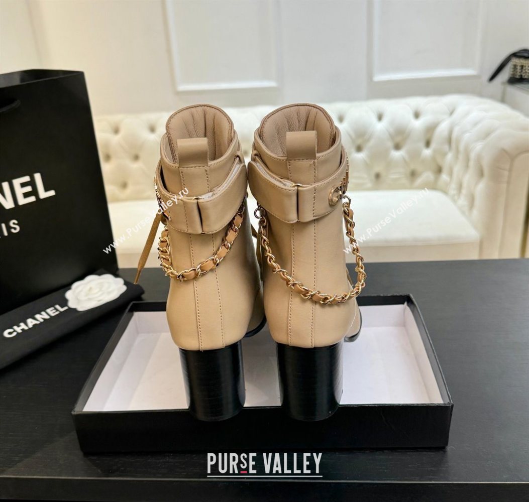 Chanel Calfskin Leather Laced-up Ankle Boots with Chain Beige 2025 CH11030321 (MD-251103143)
