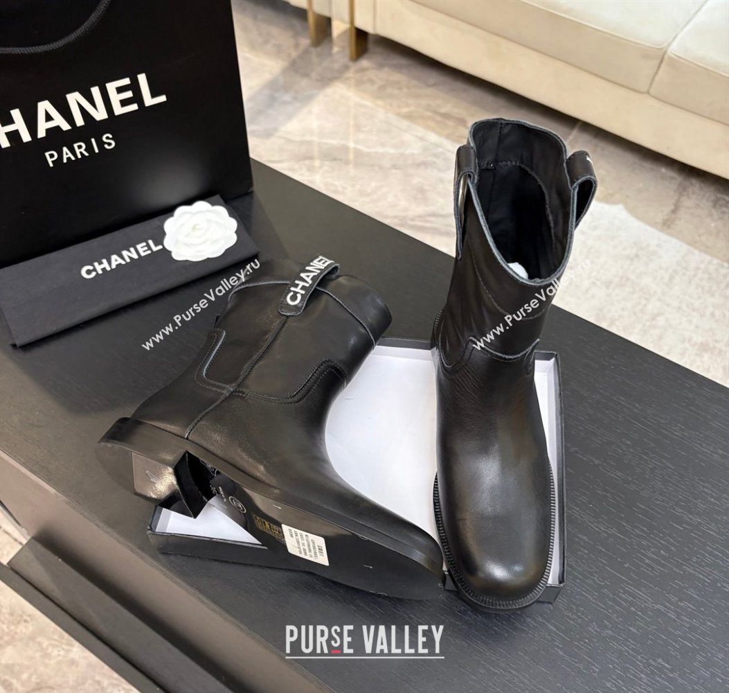 Chanel Calfskin Leather Flat Ankle Boots Black 2025 CH110401 (MD-251104004)