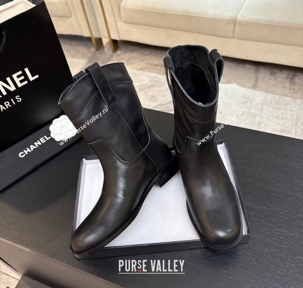 Chanel Calfskin Leather Flat Ankle Boots Black 2025 CH110401 (MD-251104004)