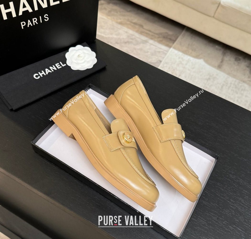 Chanel Shiny Calfskin Loafers with Button Strap Beige 2025 G46796 (MD-251031091)