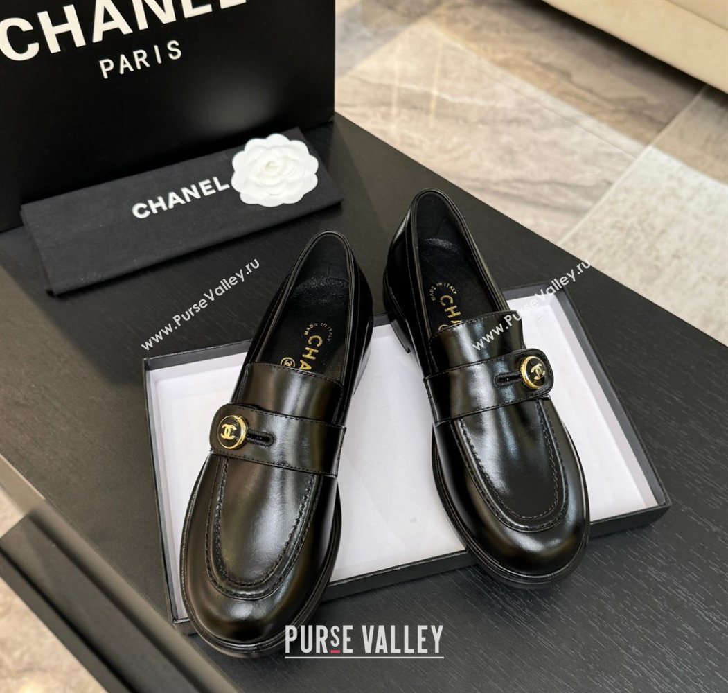 Chanel Shiny Calfskin Loafers with Button Strap Black 2025 G46796 (MD-251031092)