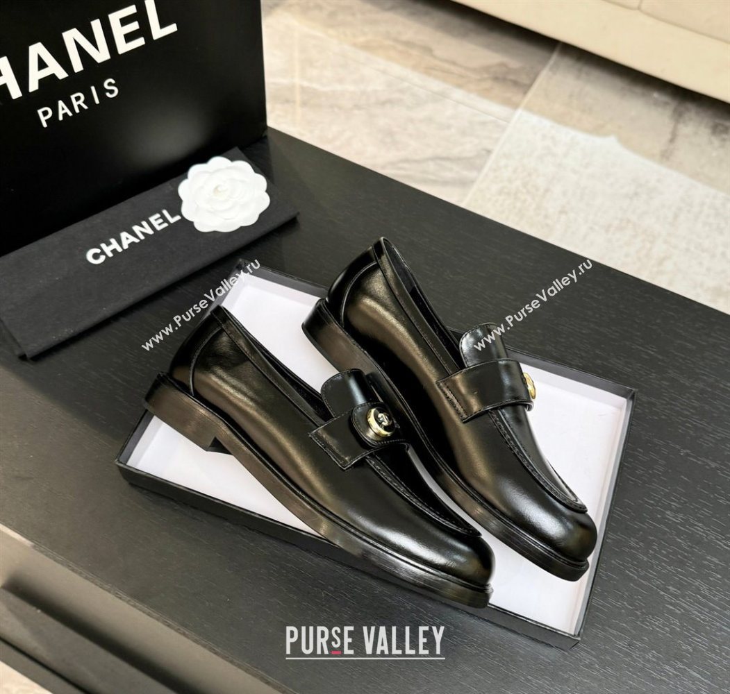 Chanel Shiny Calfskin Loafers with Button Strap Black 2025 G46796 (MD-251031092)