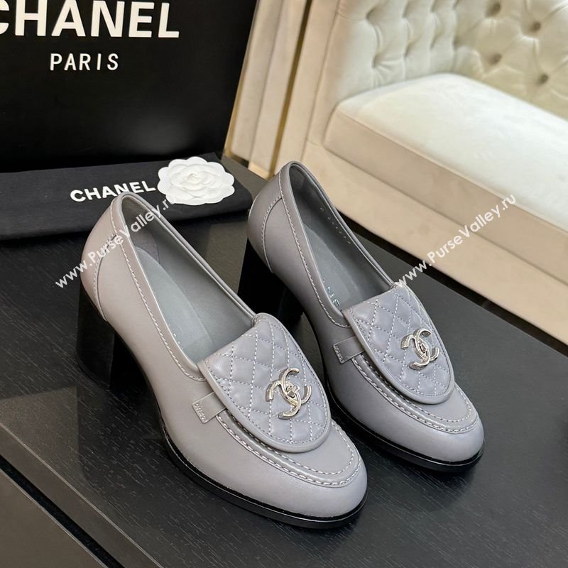 Chanel Lambskin Leather Pumps with CC Foldover Light Grey 2025 G46692 (MD-251031118)
