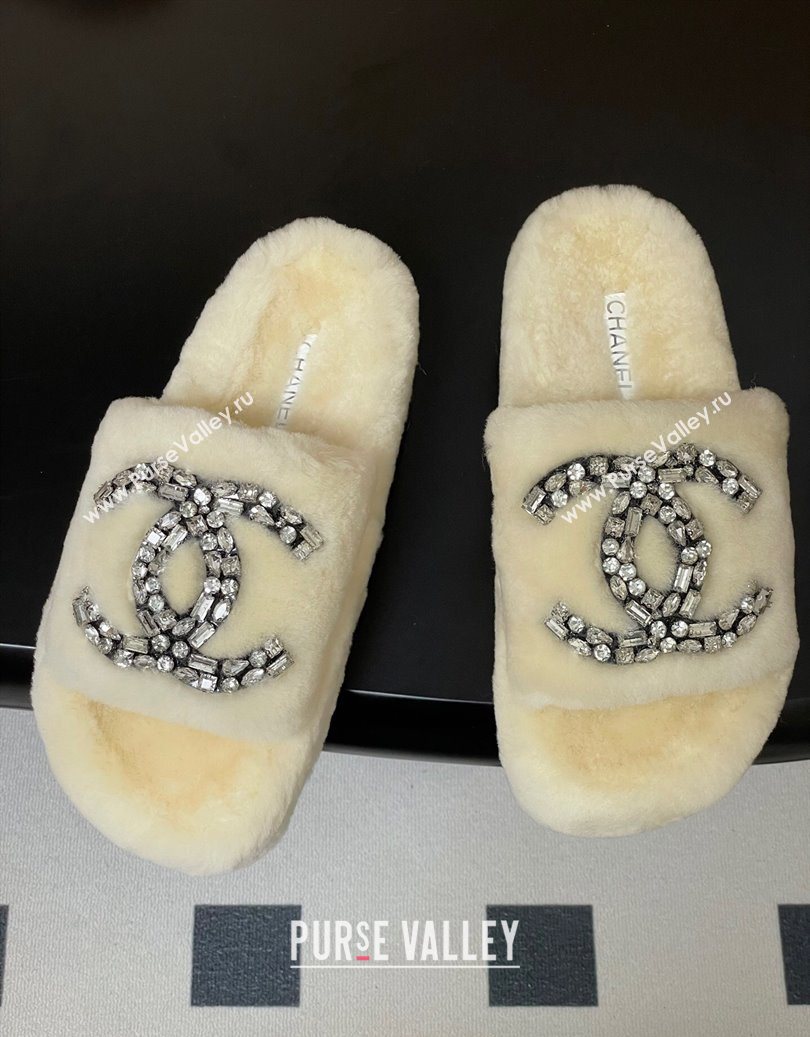 Chanel Wool Platform Slides Sandal with Strass CC White 2025 CH110305 (MD-251103082)
