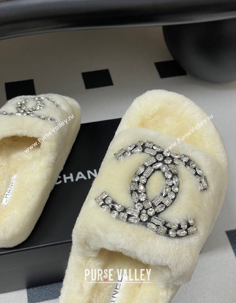 Chanel Wool Platform Slides Sandal with Strass CC White 2025 CH110305 (MD-251103082)