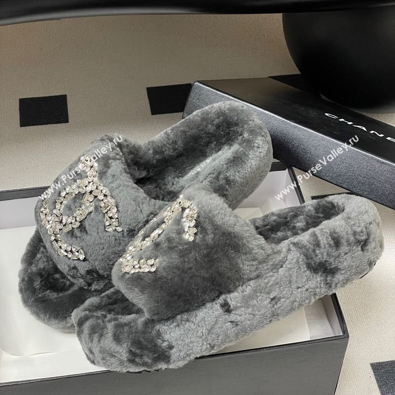 Chanel Wool Platform Slides Sandal with Strass CC Grey 2025 CH110305 (MD-251103083)