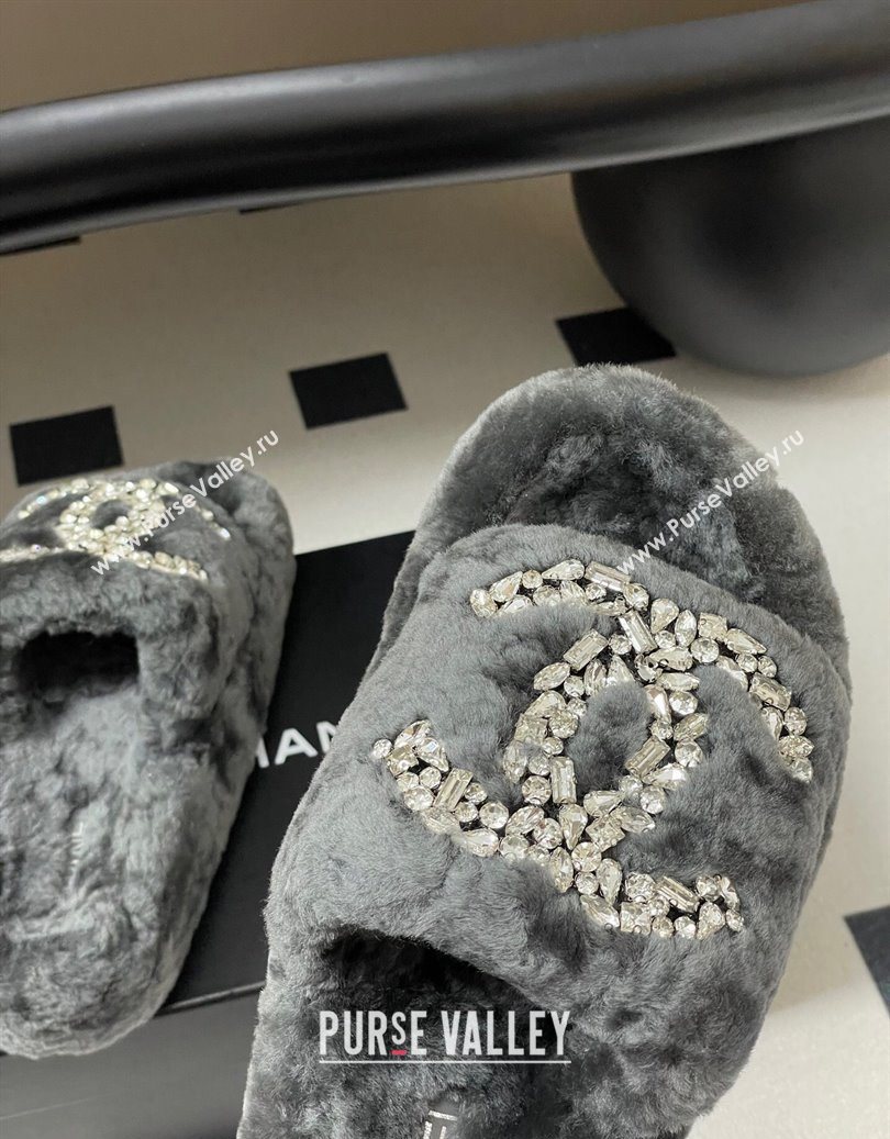 Chanel Wool Platform Slides Sandal with Strass CC Grey 2025 CH110305 (MD-251103083)