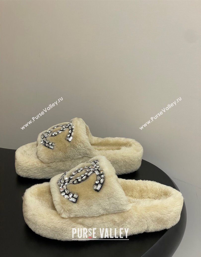 Chanel Wool Platform Slides Sandal with Strass CC Beige 2025 CH110305 (MD-251103084)