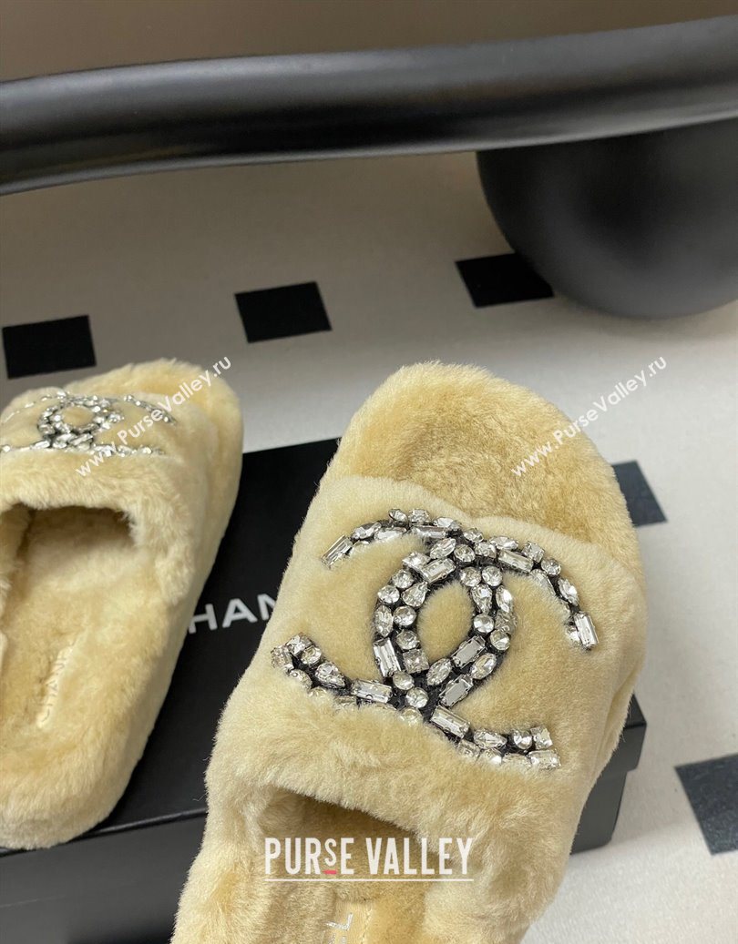Chanel Wool Platform Slides Sandal with Strass CC Beige 2025 CH110305 (MD-251103084)