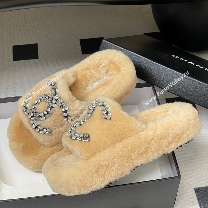 Chanel Wool Platform Slides Sandal with Strass CC Pale Pink 2025 CH110305 (MD-251103085)