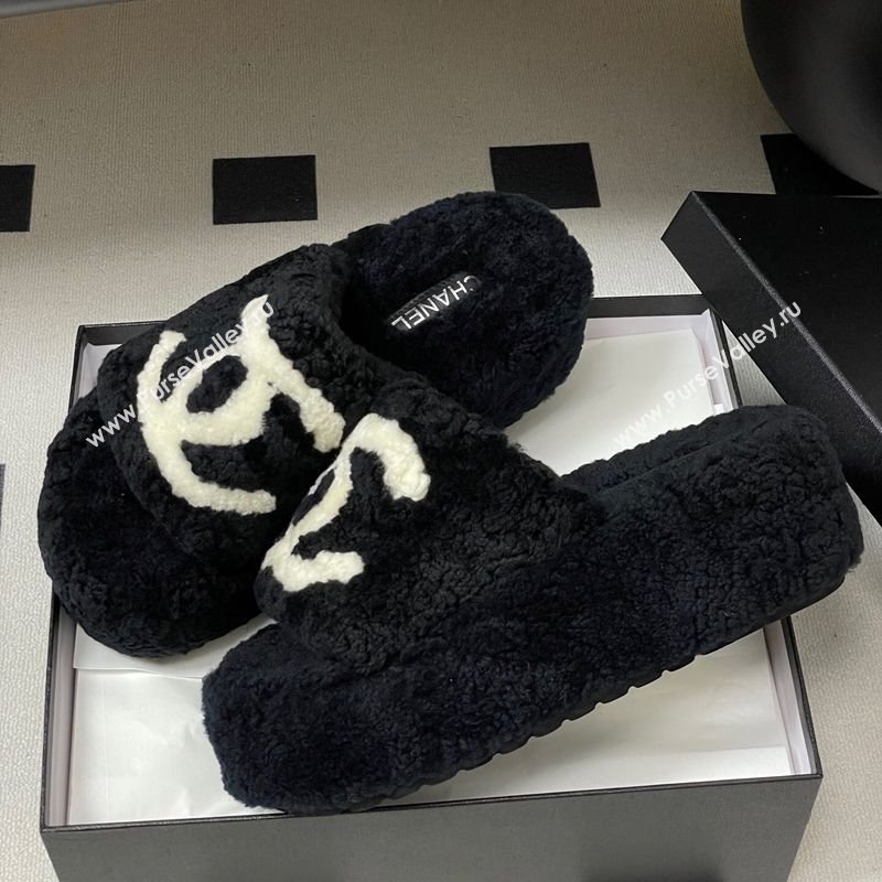Chanel Wool Platform Slides Sandal with Maxi CC Black 2025 CH110306 (MD-251103086)