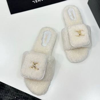 Chanel Shearling Wool Flat Slides Sandal with Foldover White 2025 CH103106 (MD-251031127)