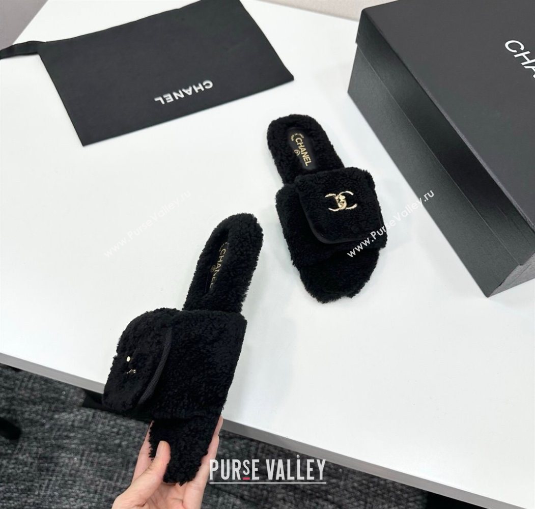 Chanel Shearling Wool Flat Slides Sandal with Foldover Black 2025 CH103106 (MD-251031128)