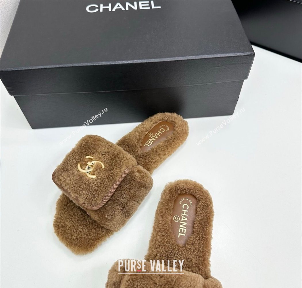 Chanel Shearling Wool Flat Slides Sandal with Foldover Brown 2025 CH103106 (MD-251031129)