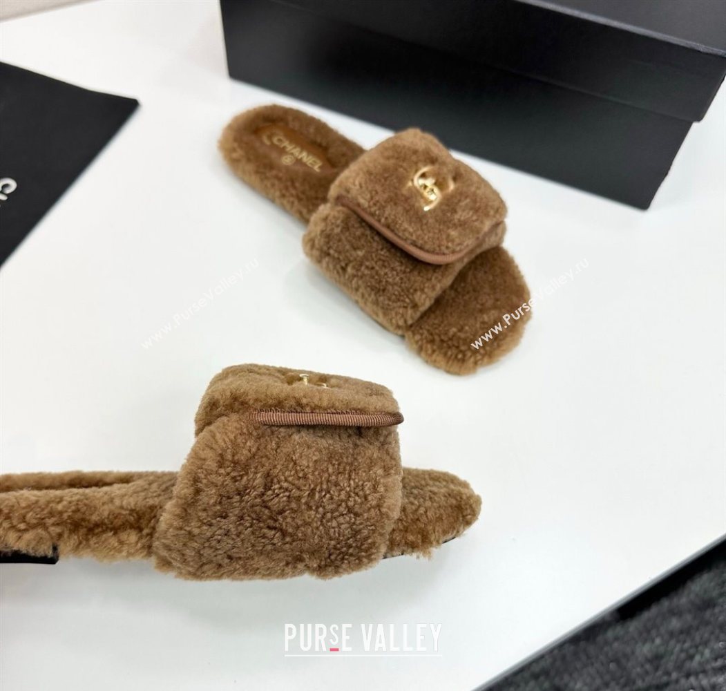 Chanel Shearling Wool Flat Slides Sandal with Foldover Brown 2025 CH103106 (MD-251031129)