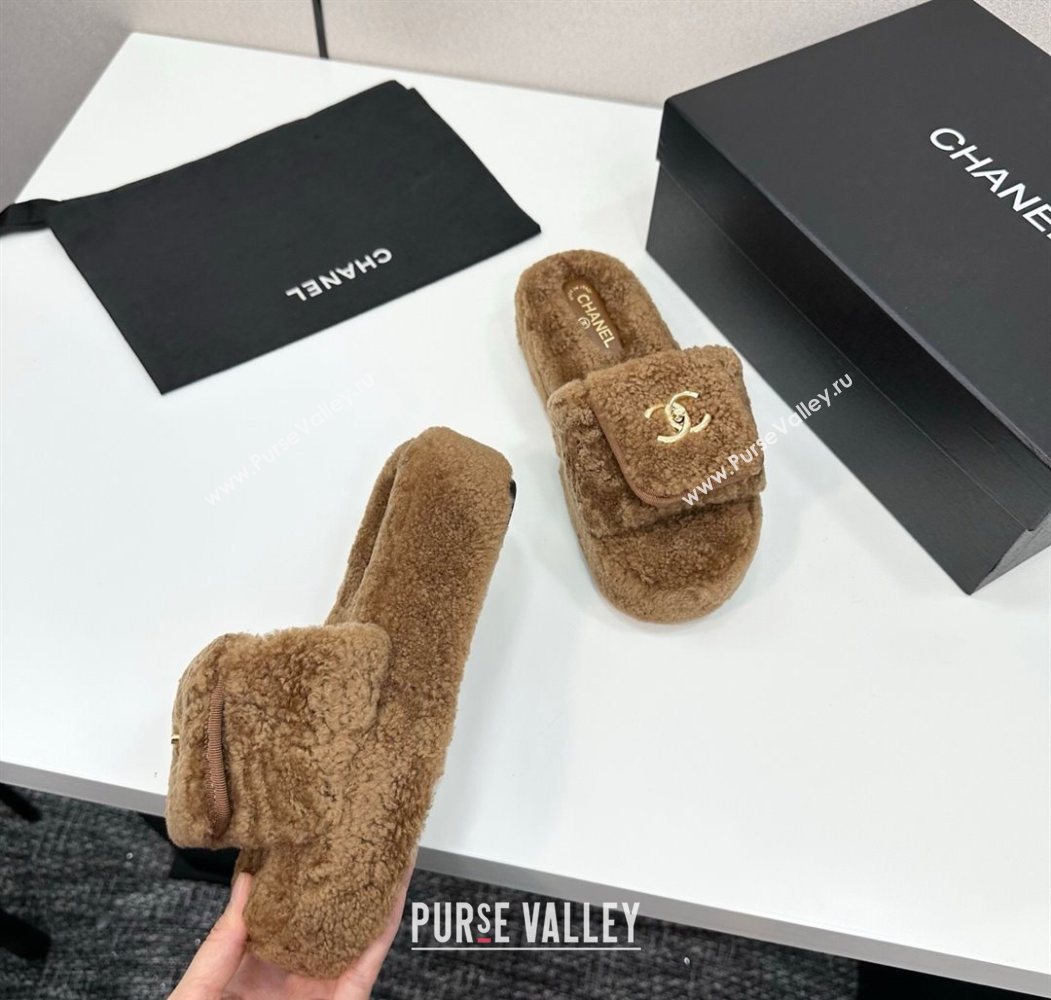 Chanel Shearling Wool Platform Slides Sandal with Foldover Brown 2025 CH103106 (MD-251031131)