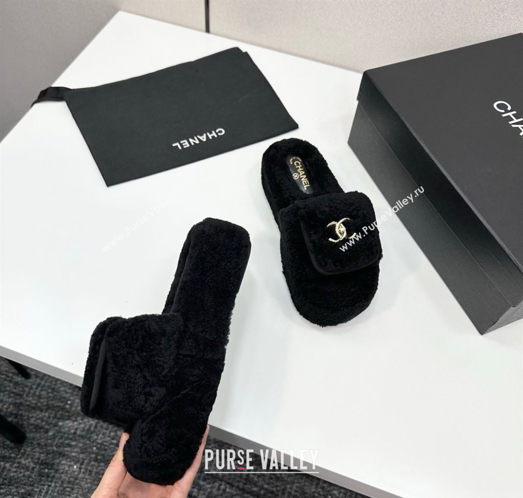 Chanel Shearling Wool Platform Slides Sandal with Foldover Black 2025 CH103106 (MD-251031132)