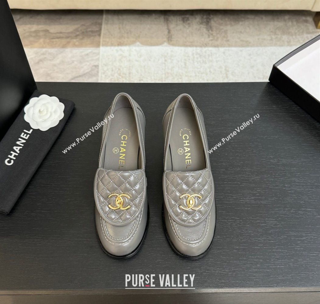 Chanel Shiny Lambskin Pumps with CC Foldover Grey 2025 G46692 (MD-251031121)