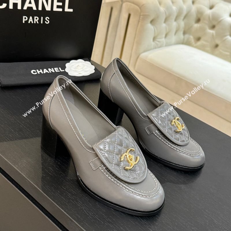 Chanel Shiny Lambskin Pumps with CC Foldover Grey 2025 G46692 (MD-251031121)
