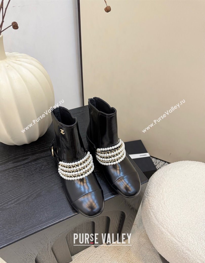 Chanel Patent Leather Ankle Boots with Pearls Black 2025 CH110408 (MD-251104045)