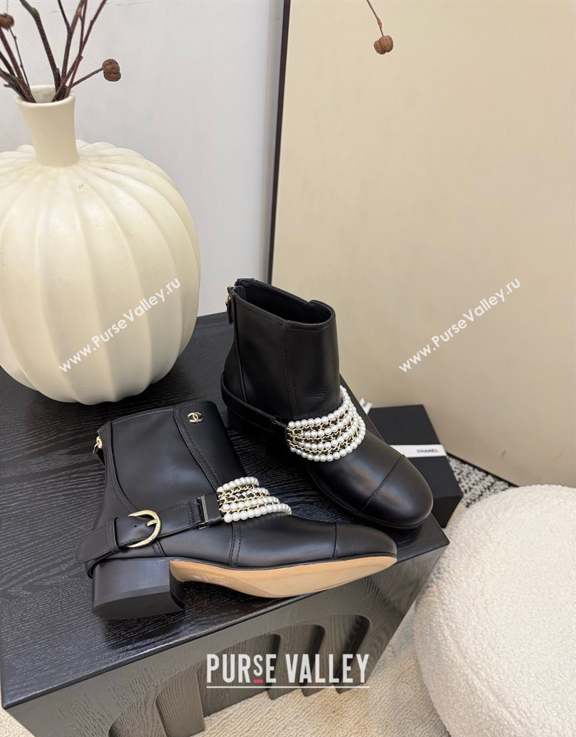 Chanel Calfskin Leather Ankle Boots with Pearls Black 2025 CH110408 (MD-251104046)