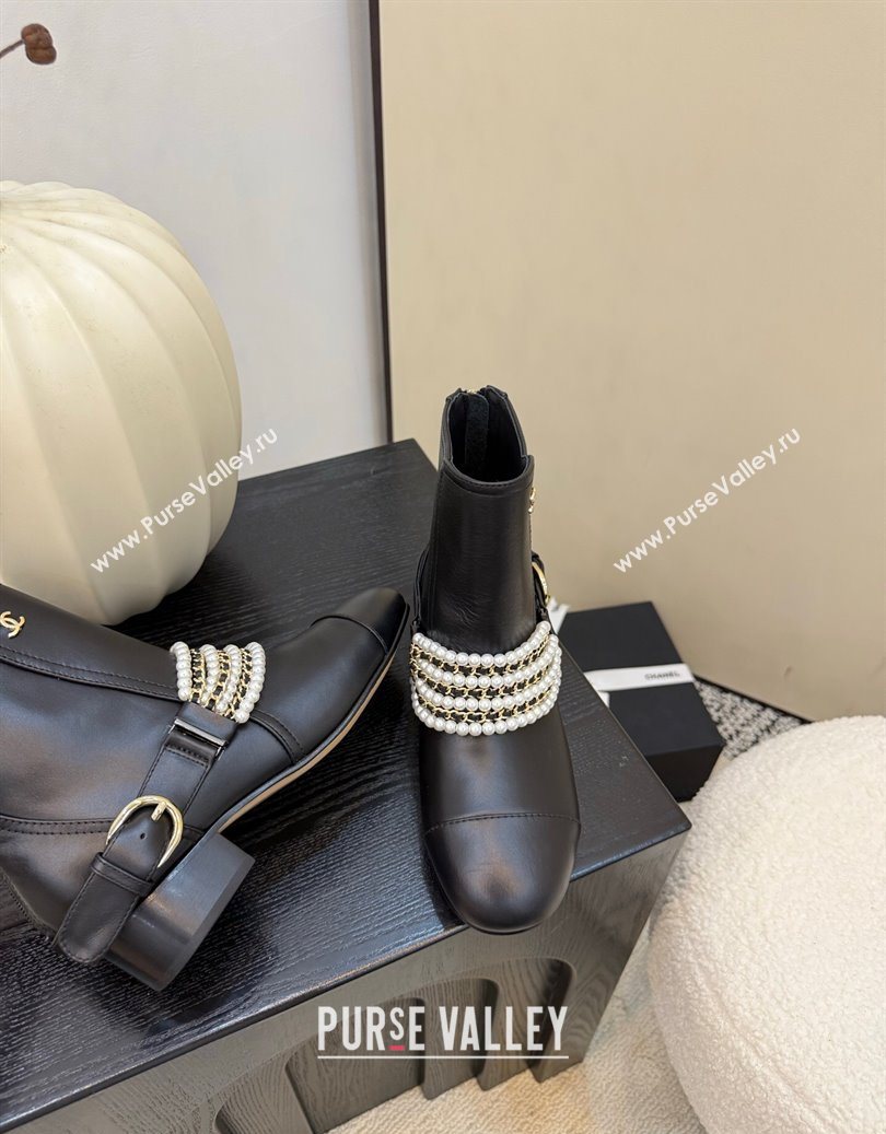 Chanel Calfskin Leather Ankle Boots with Pearls Black 2025 CH110408 (MD-251104046)