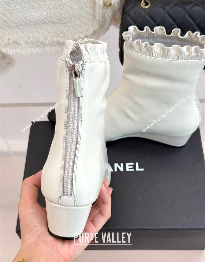 Chanel Shiny Calfskin Leather Wedge Ankle Boots White 2025 CH110410 (MD-251104053)
