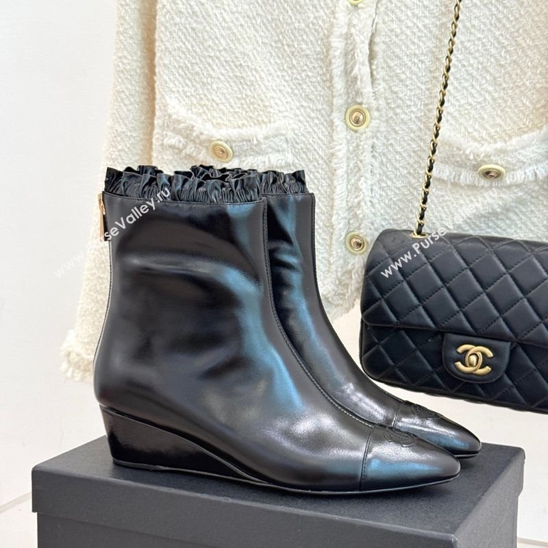 Chanel Shiny Calfskin Leather Wedge Ankle Boots Black 2025 CH110410 (MD-251104054)