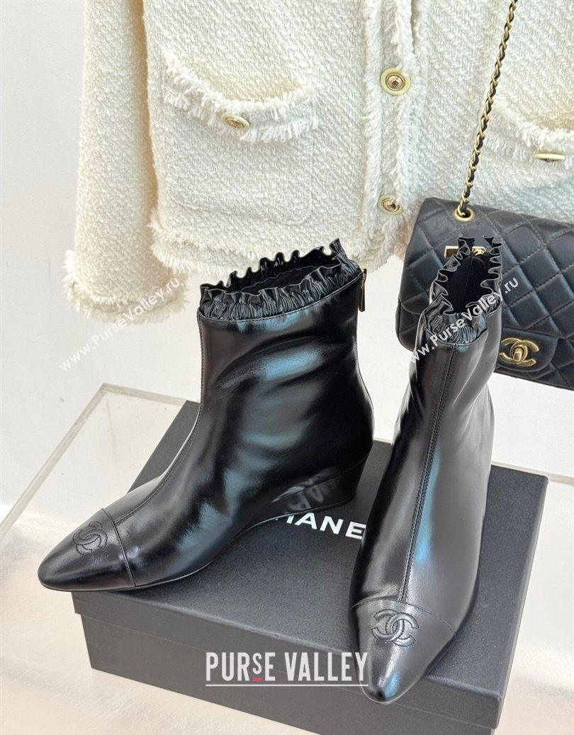 Chanel Shiny Calfskin Leather Wedge Ankle Boots Black 2025 CH110410 (MD-251104054)